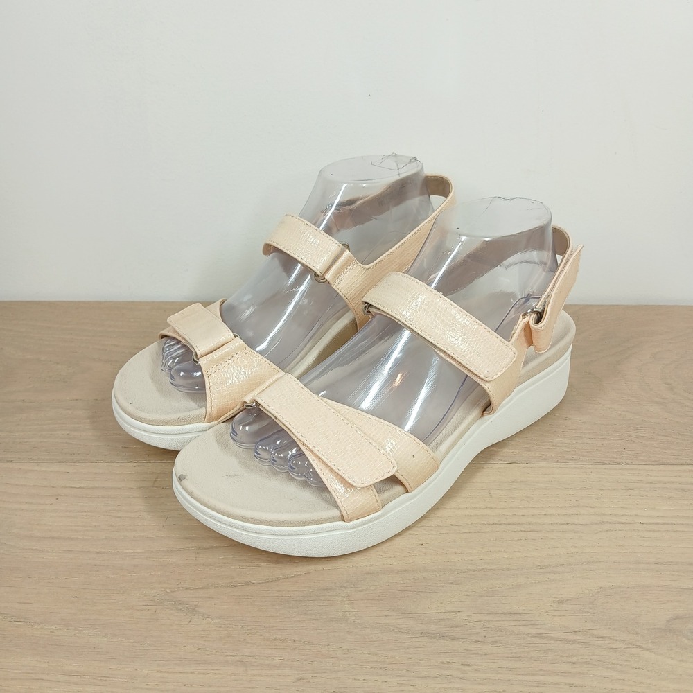 Vionic Nuala Sandals Women 9 Cream Leather Platform Comfort Walking Strappy